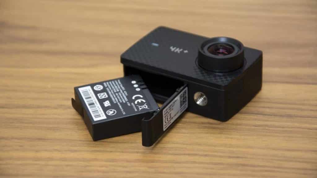 yi_4k_action_camera_review_-_battery
